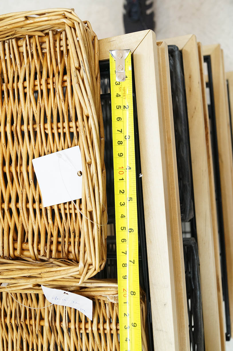 Custom Wire Shelf Bakery Display Mobile Merchandisers